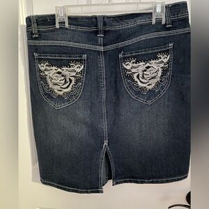 Embroidered Denim Skirt with Floral Design, size 12, EUC